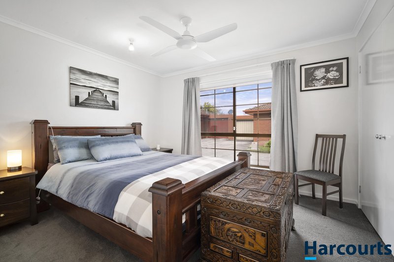 Photo - 1/430 Gillies Street North, Wendouree VIC 3355 - Image 8