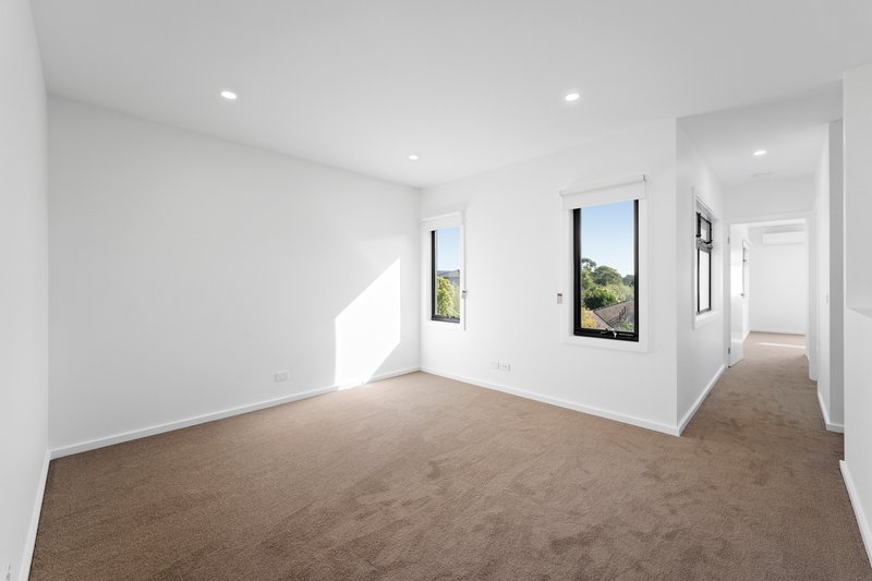 Photo - 1/430 Scoresby Road, Ferntree Gully VIC 3156 - Image 10