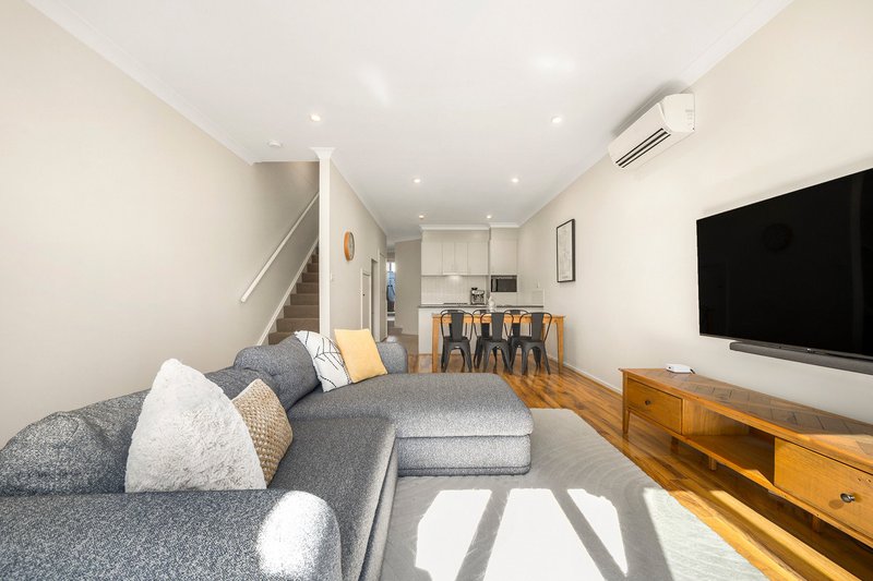 Photo - 14/33 Arthur Blakeley Way, Coombs ACT 2611 - Image 4