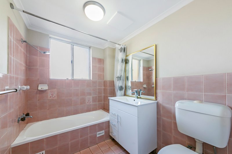 Photo - 14/37-39 Memorial Avenue, Merrylands NSW 2160 - Image 4