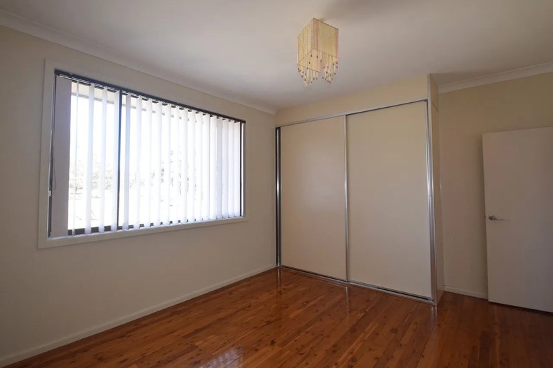 Photo - 1437 Elizabeth Drive, Kemps Creek NSW 2178 - Image 5