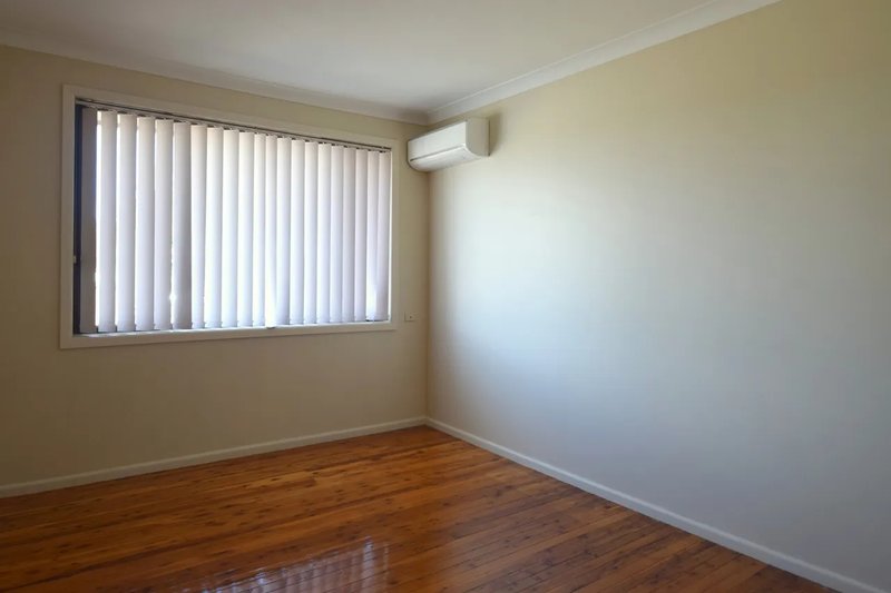 Photo - 1437 Elizabeth Drive, Kemps Creek NSW 2178 - Image 7