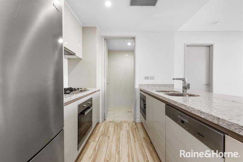 Photo - 1437/31 Kent Road, Mascot NSW 2020 - Image 4