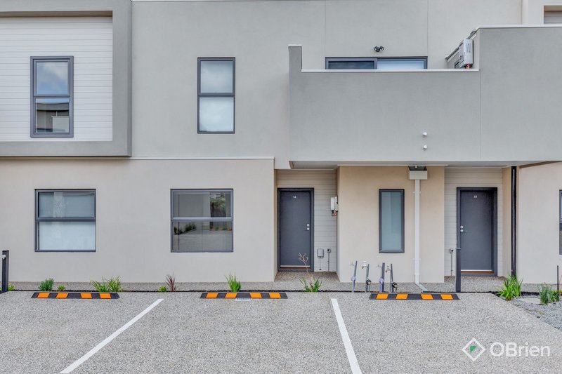 Photo - 14/39 Boxer Drive, Wyndham Vale VIC 3024 - Image 1