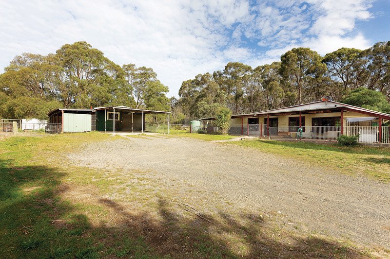 1439 Glenelg Highway, Smythesdale VIC 3351