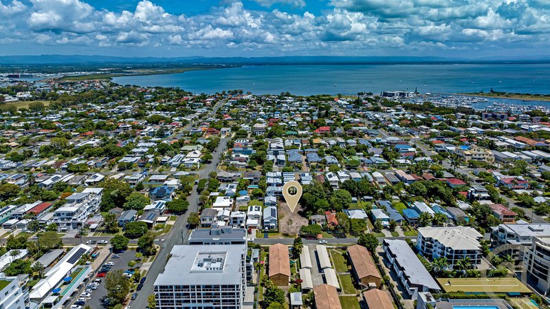 Photo - 143A Mein Street, Scarborough QLD 4020 - Image 9