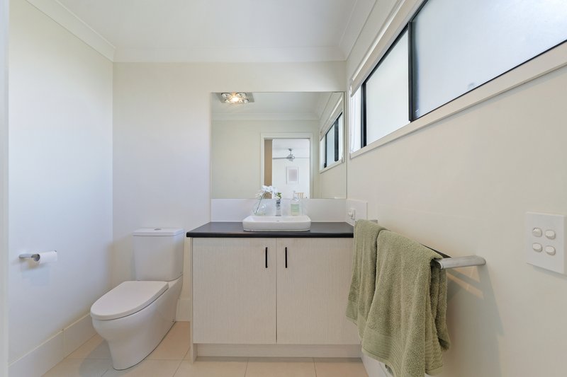 Photo - 1/44 Adrian Circuit, Nirimba QLD 4551 - Image 17