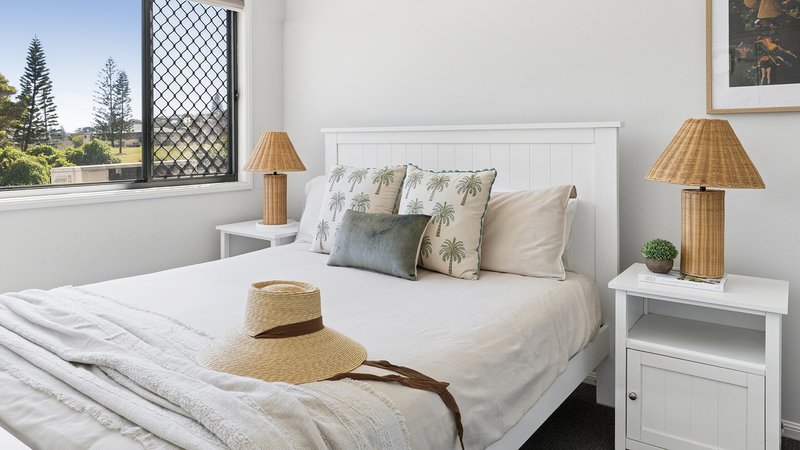 Photo - 1/44 Beachside Way, Yamba NSW 2464 - Image 8