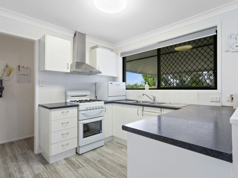 Photo - 144 Benowa Road, Southport QLD 4215 - Image 6