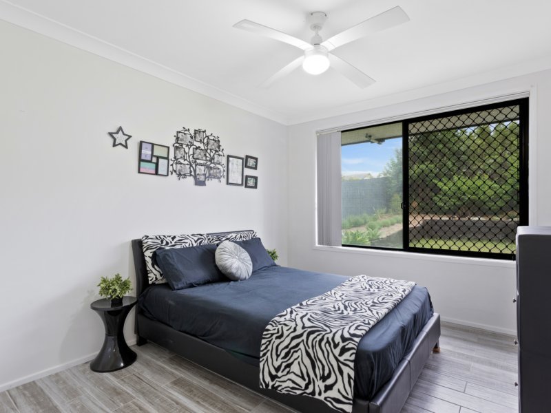 Photo - 144 Benowa Road, Southport QLD 4215 - Image 7