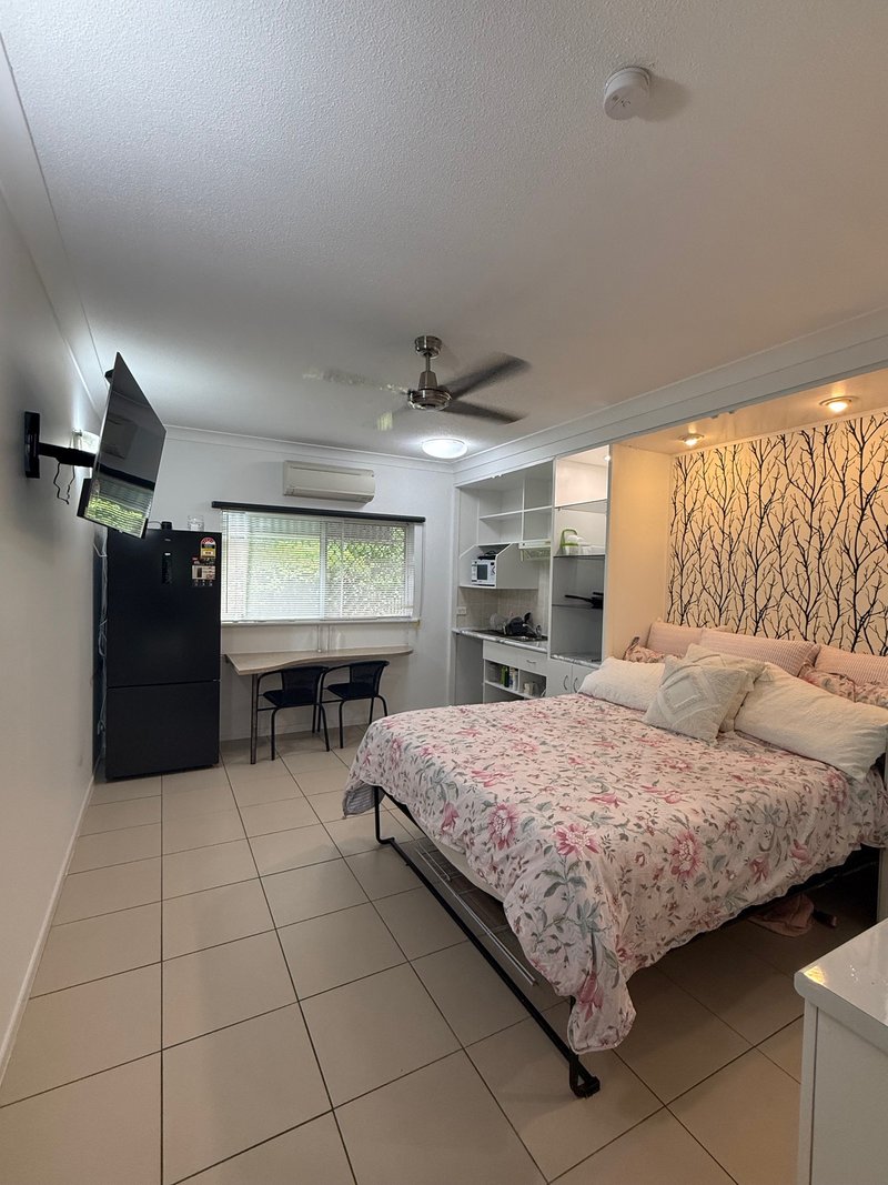 Photo - 14/4 Chester Court, Manunda QLD 4870 - Image 2