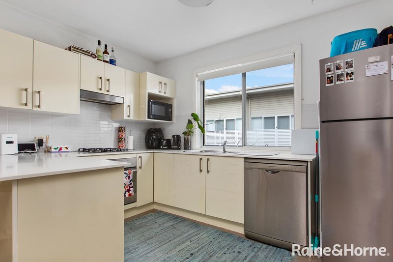 Photo - 14/4 Crawford Lane, Mount Hutton NSW 2290 - Image 5