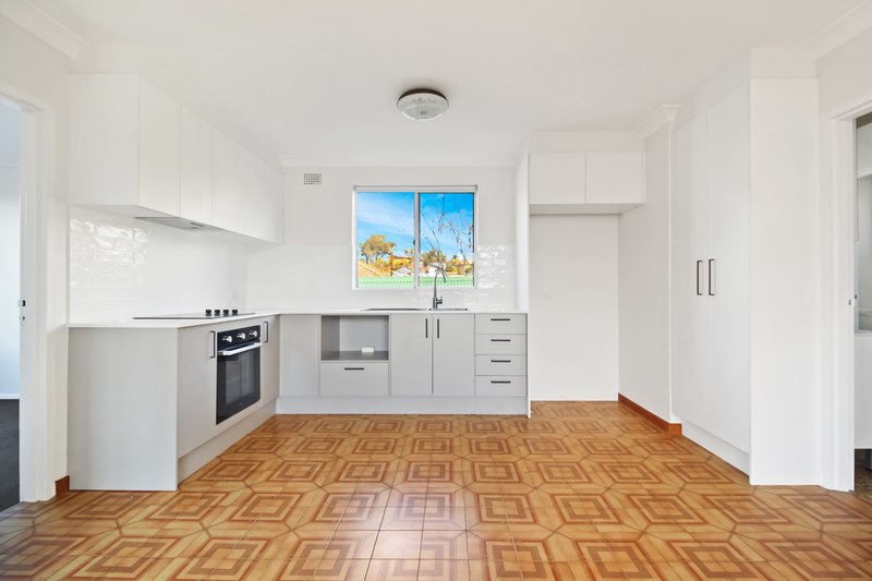 Photo - 1/44 Gilmore Street, Wollongong NSW 2500 - Image 1