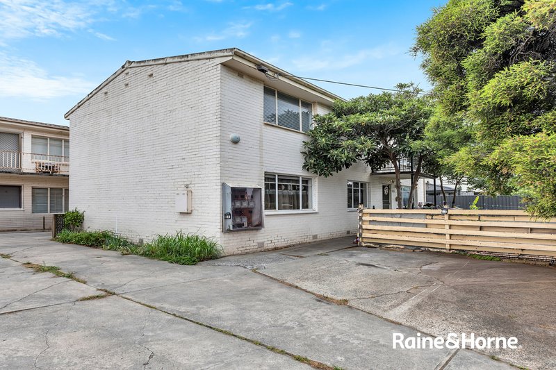 Photo - 1/44 Glendale Road, Springvale VIC 3171 - Image 7