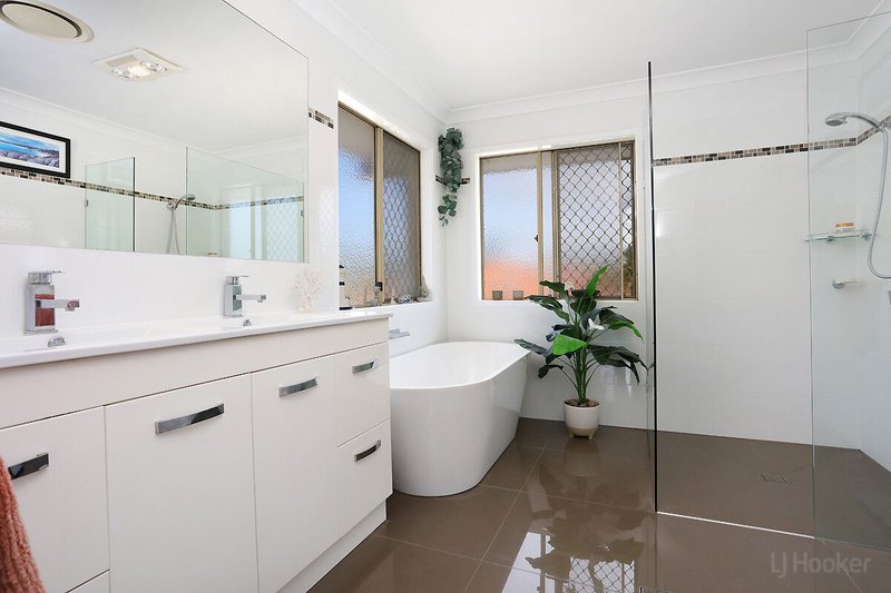 Photo - 144 Lae Drive, Coombabah QLD 4216 - Image 10