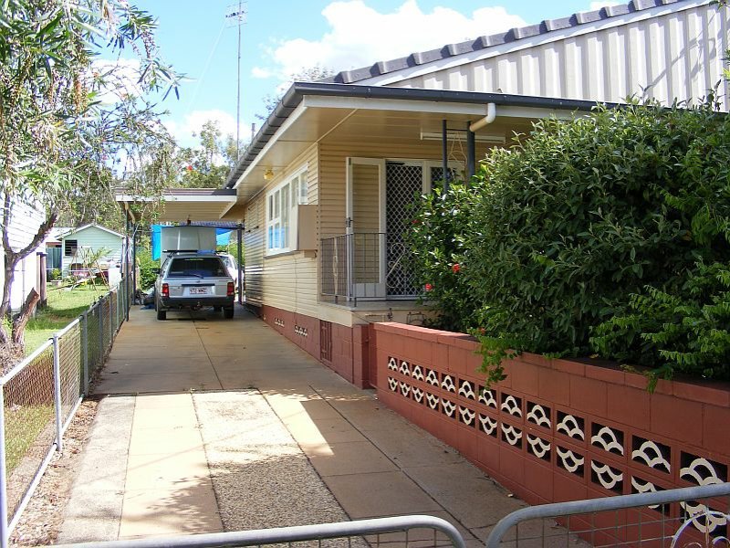 Photo - 144 Mackenzie Street, Wondai QLD 4606 - Image 2