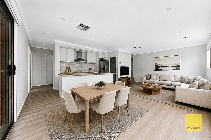 Photo - 144 Medallion Boulevard, Tarneit VIC 3029 - Image 8