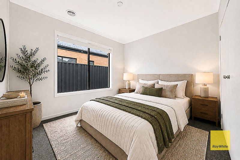 Photo - 144 Medallion Boulevard, Tarneit VIC 3029 - Image 14