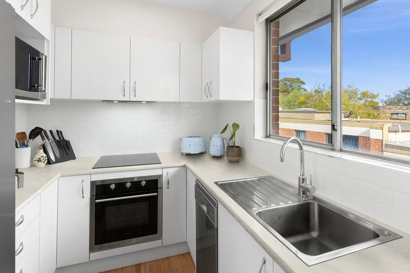 Photo - 14/4 Morton Street, Wollstonecraft NSW 2065 - Image 4