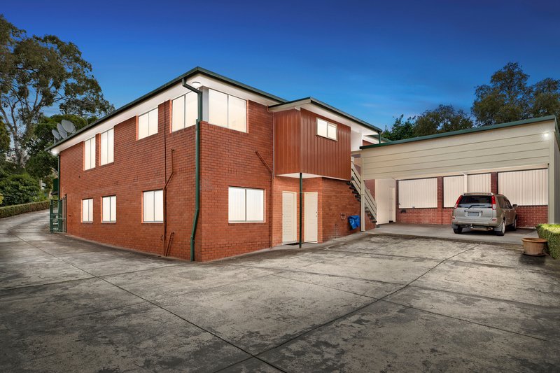 Photo - 1/44 Oliver Street, Ringwood VIC 3134 - Image 2