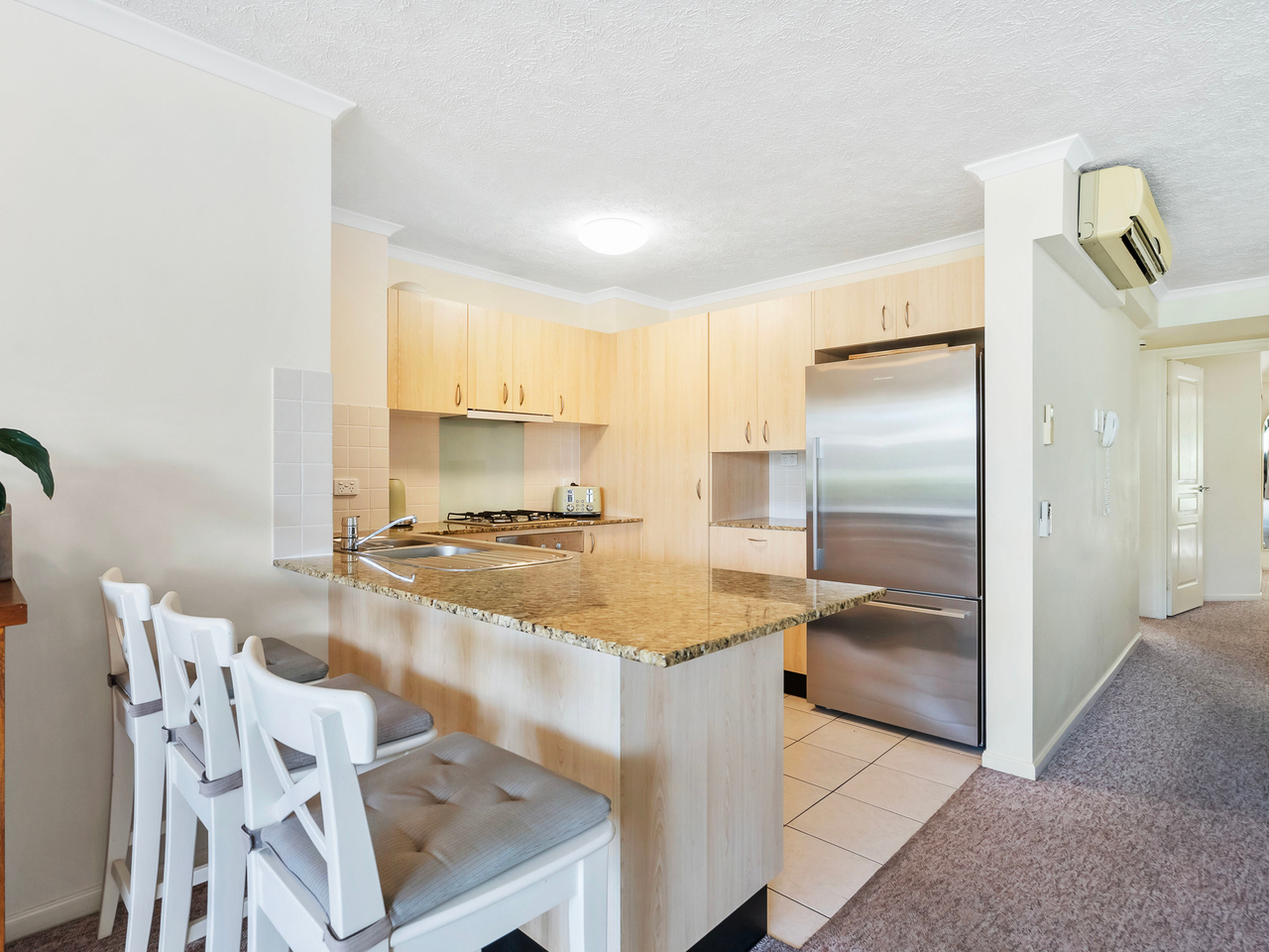 14/4 Park Avenue, Burleigh Heads, QLD 4220 - Image 3