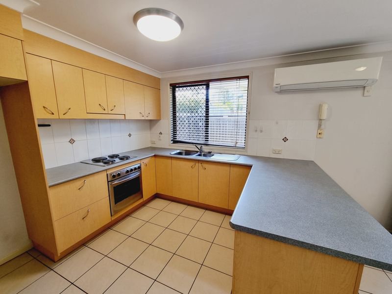 Photo - 1/44 Park Street, West Gladstone QLD 4680 - Image 4