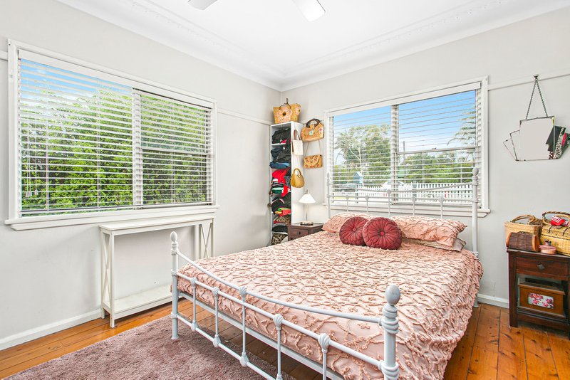 Photo - 144 Parkes Street, Helensburgh NSW 2508 - Image 4