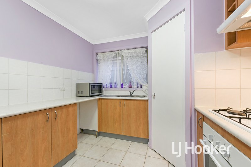 Photo - 14/4 Paydon Way, Hampton Park VIC 3976 - Image 3