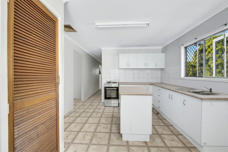 Photo - 144 Philip Street, Kin Kora QLD 4680 - Image 5