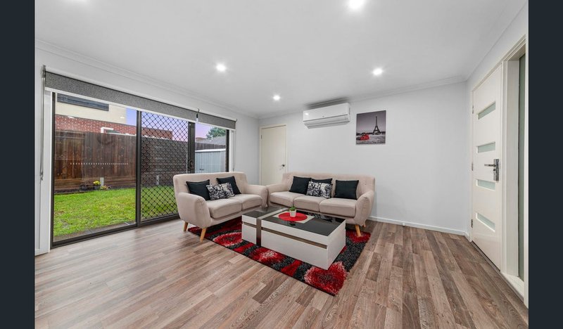 Photo - 1/44 Sinclair Road, Bayswater VIC 3153 - Image 5