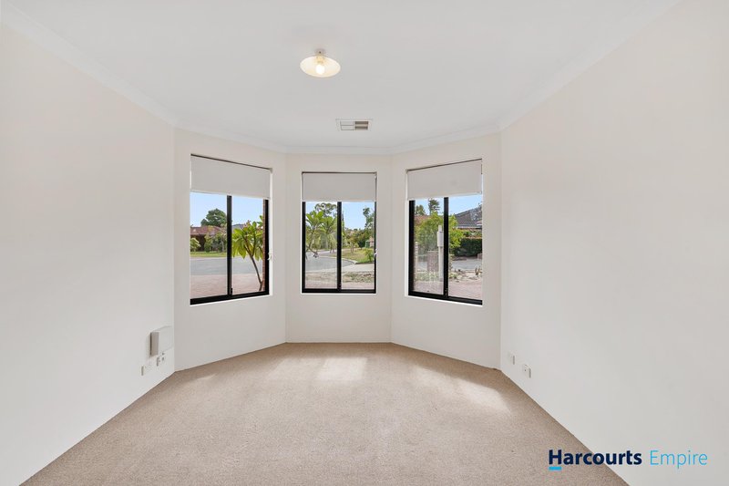 Photo - 1/44 Spoonbill Place, Queens Park WA 6107 - Image 11