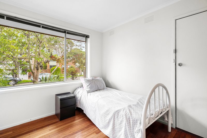 Photo - 1&4/4 St Bernards Road, Alphington VIC 3078 - Image 6