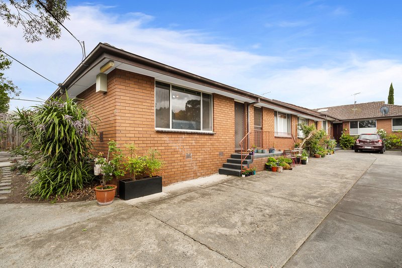 Photo - 1&4/4 St Bernards Road, Alphington VIC 3078 - Image 10