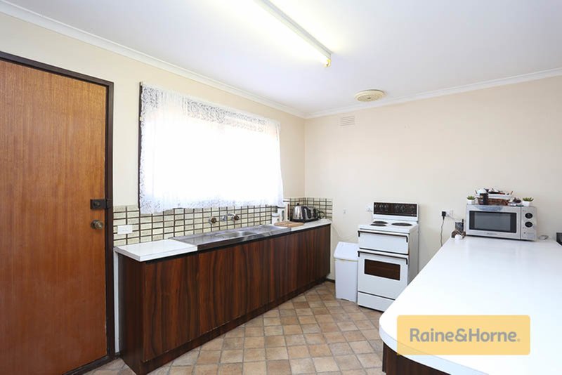 Photo - 1/44 Unitt Street, Melton VIC 3337 - Image 3