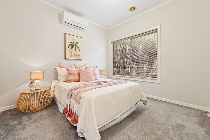 Photo - 1/44 Vermont Street, Glen Waverley VIC 3150 - Image 5