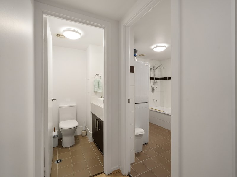 Photo - 14/41-43 Marine Parade, Redcliffe QLD 4020 - Image 20