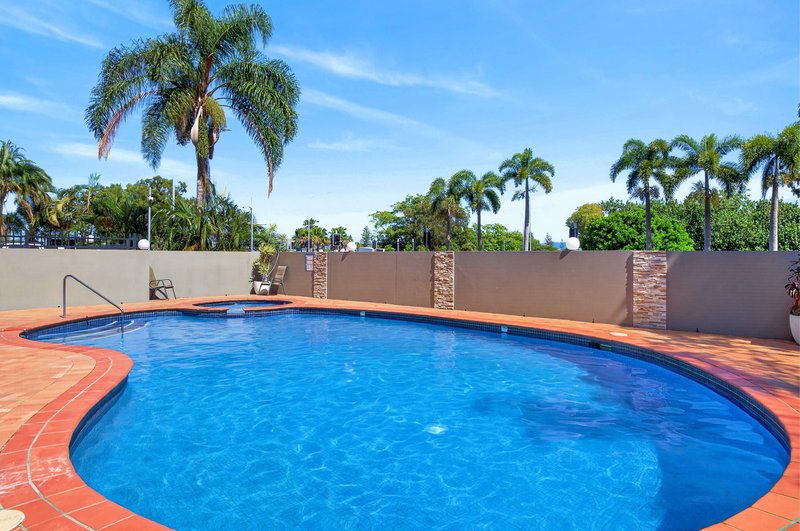Photo - 14/43 Enderley Avenue, Surfers Paradise QLD 4217 - Image 13