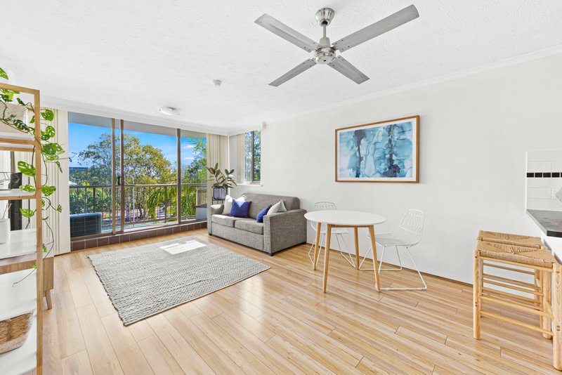 Photo - 14/43 Enderley Avenue, Surfers Paradise QLD 4217 - Image 3