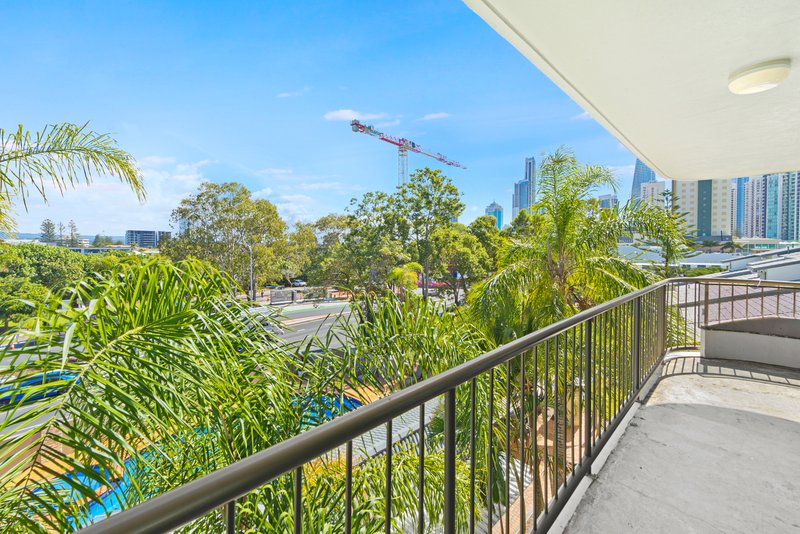 Photo - 14/43 Enderley Avenue, Surfers Paradise QLD 4217 - Image 8