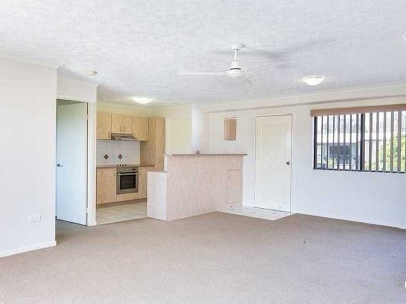 Photo - 14/44-66 University Drive, Meadowbrook QLD 4131 - Image 12