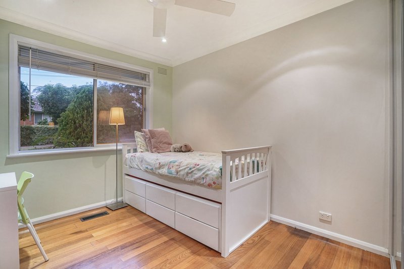 Photo - 1/447 Waverley Road, Mount Waverley VIC 3149 - Image 11