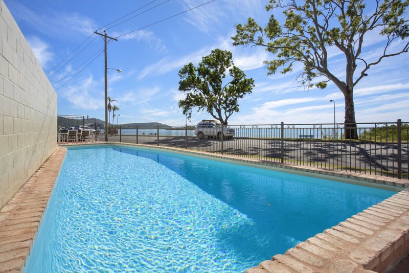 Photo - 14/48 Coral Esplanade, Cannonvale QLD 4802 - Image 2