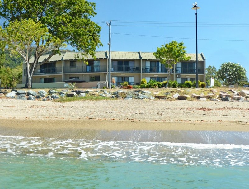 Photo - 14/48 Coral Esplanade, Cannonvale QLD 4802 - Image 10