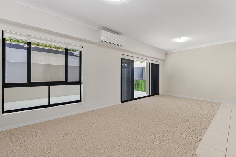 Photo - 1/448 Oxley Avenue, Redcliffe QLD 4020 - Image 4