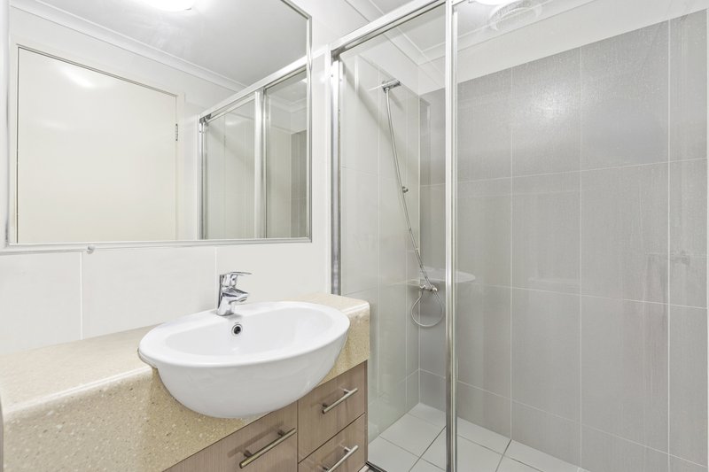 Photo - 1/448 Oxley Avenue, Redcliffe QLD 4020 - Image 12