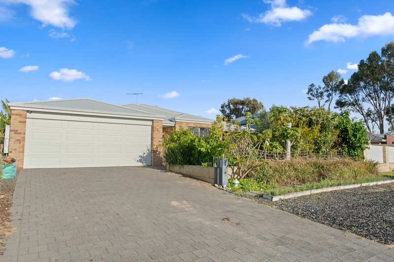 Photo - 145 Arpenteur Drive, Baldivis WA 6171 - Image 2