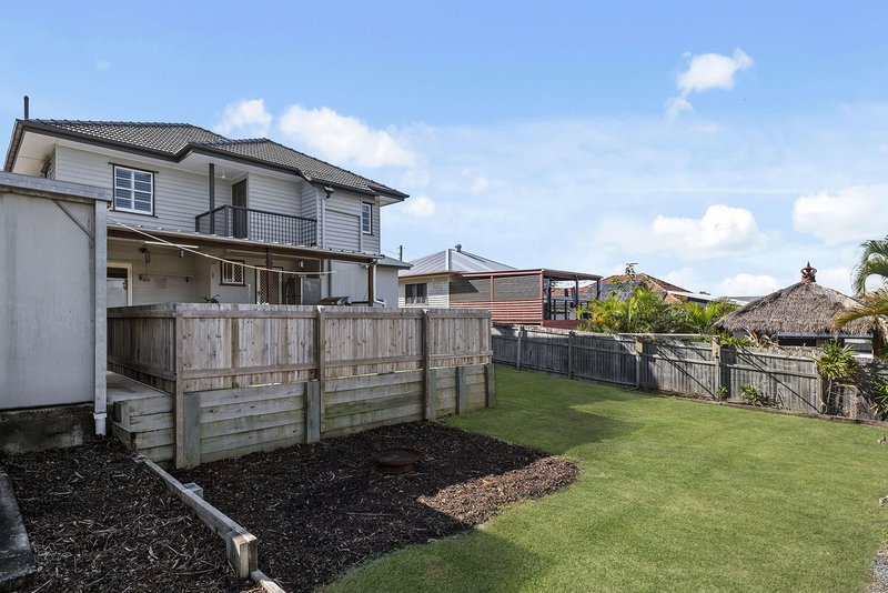 Photo - 145 Broadwater Road, Mount Gravatt East QLD 4122 - Image 11