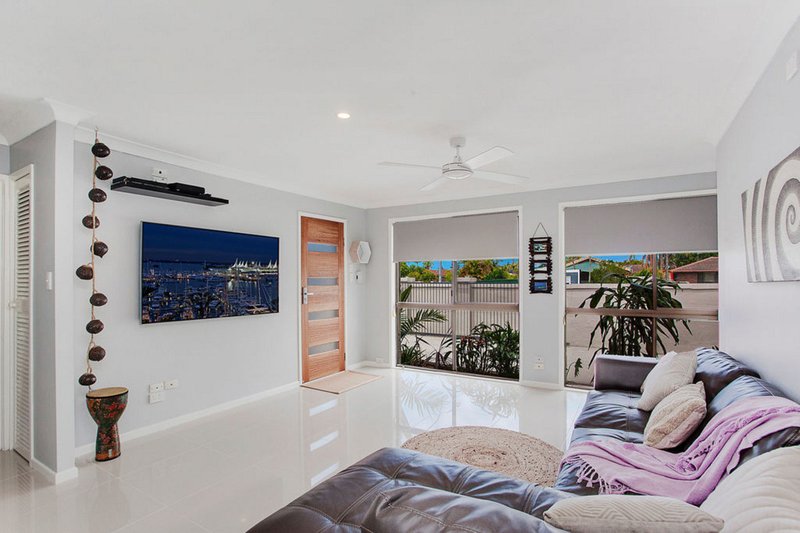 Photo - 145 Christine Avenue, Burleigh Waters QLD 4220 - Image 2