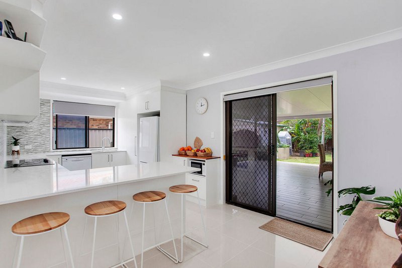 Photo - 145 Christine Avenue, Burleigh Waters QLD 4220 - Image 7