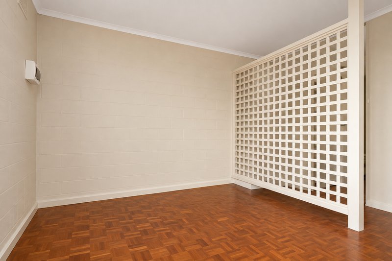 Photo - 14/5 Cooma Street, Preston VIC 3072 - Image 3